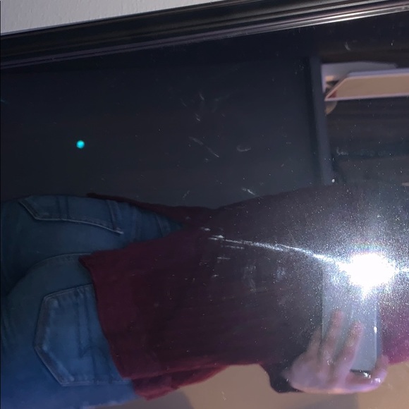 red long sleeve - Picture 5 of 5